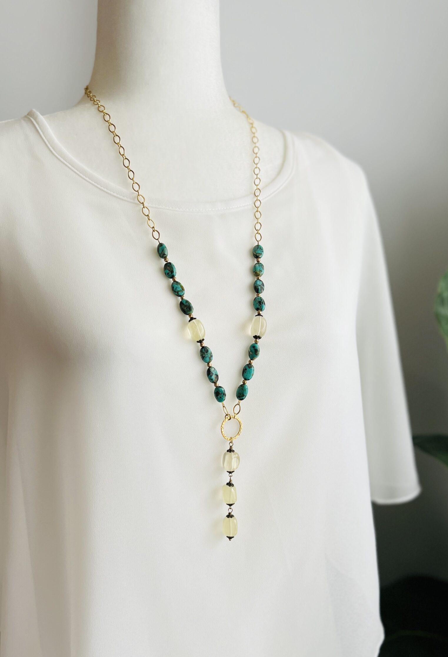 COLOR BLOSSOM LARIAT NECKLACE